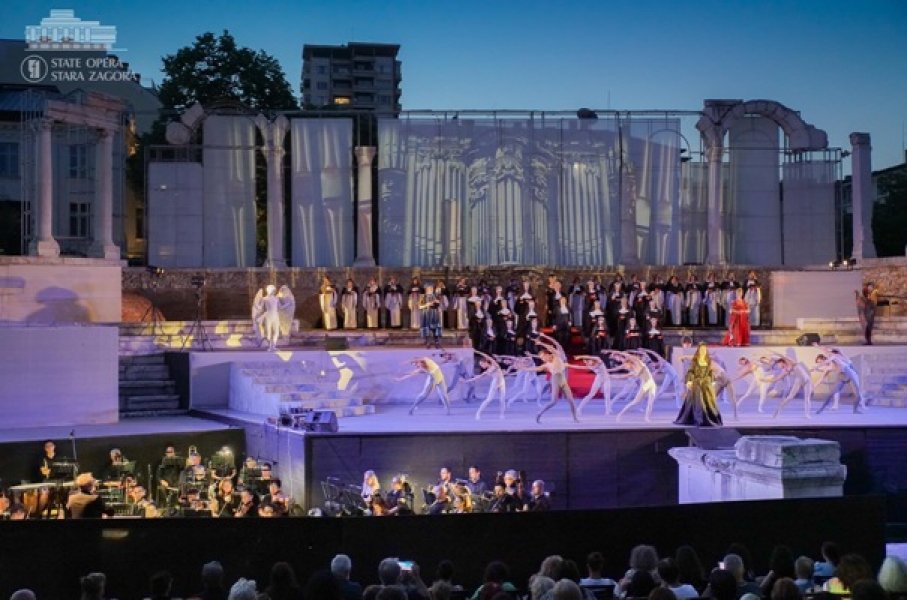 requiem-premijera-stara-zagora-1