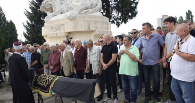 U Sarajevu klanjana dženaza Berizu Belkiću: Na posljednji oproštaj došli Izetbegović, Komšić, Bećirović…