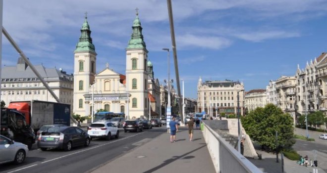 Strava u pozorištu: Dvoje glumaca povrijeđeno nakon što se urušio balkon