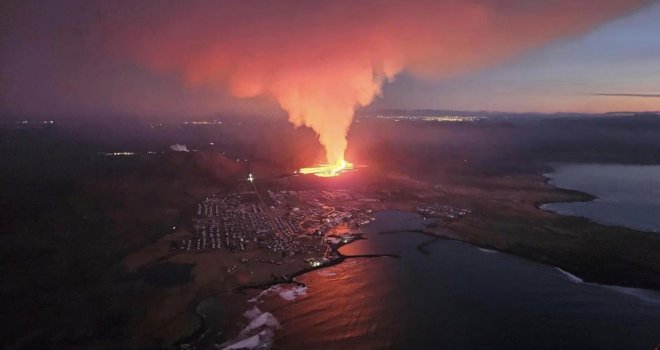 Nova erupcija vulkana u Islandu: 'Lava sada teče prema Grindaviku'