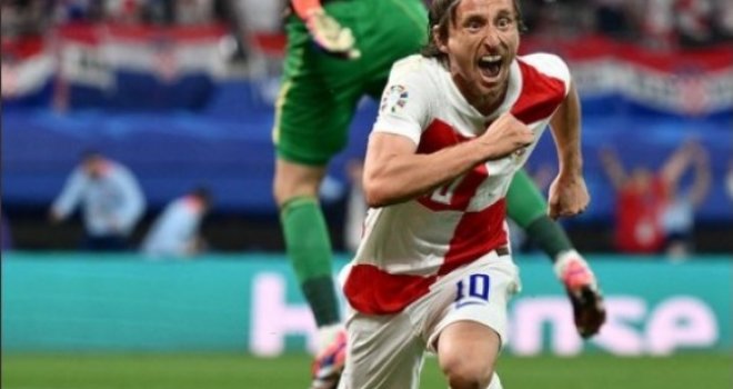 Šok u 98. minuti: Modrić se iskupio za promašeni penal, ali Italija stigla do izjednačenja i osmine finala!