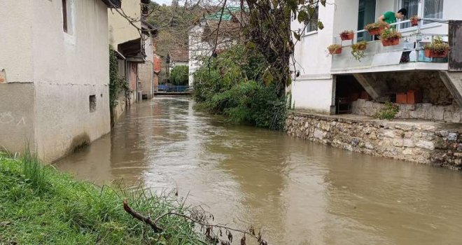 Moguće nove bujice i klizišta u BiH, pali se narandžasto upozorenje za 9. oktobar