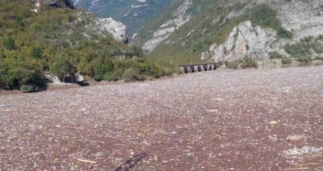 Počelo uklanjanje gomila otpada sa HE Grabovica: Pogledajte kako izgleda