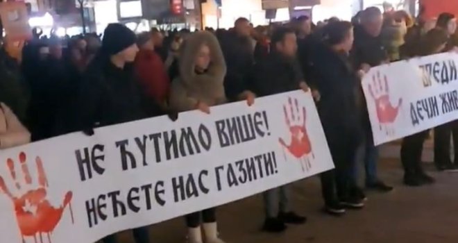 Masovni protesti širom zemlje zbog brutalnog napada na studenticu