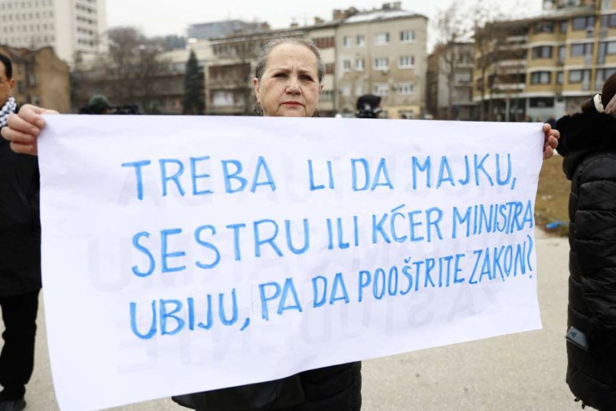 hasija-boric-protest-femicid-2-02-2025