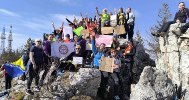 Povodom 8. marta upriličena 10. tradicionalna manifestacija 100 žena na Trebević